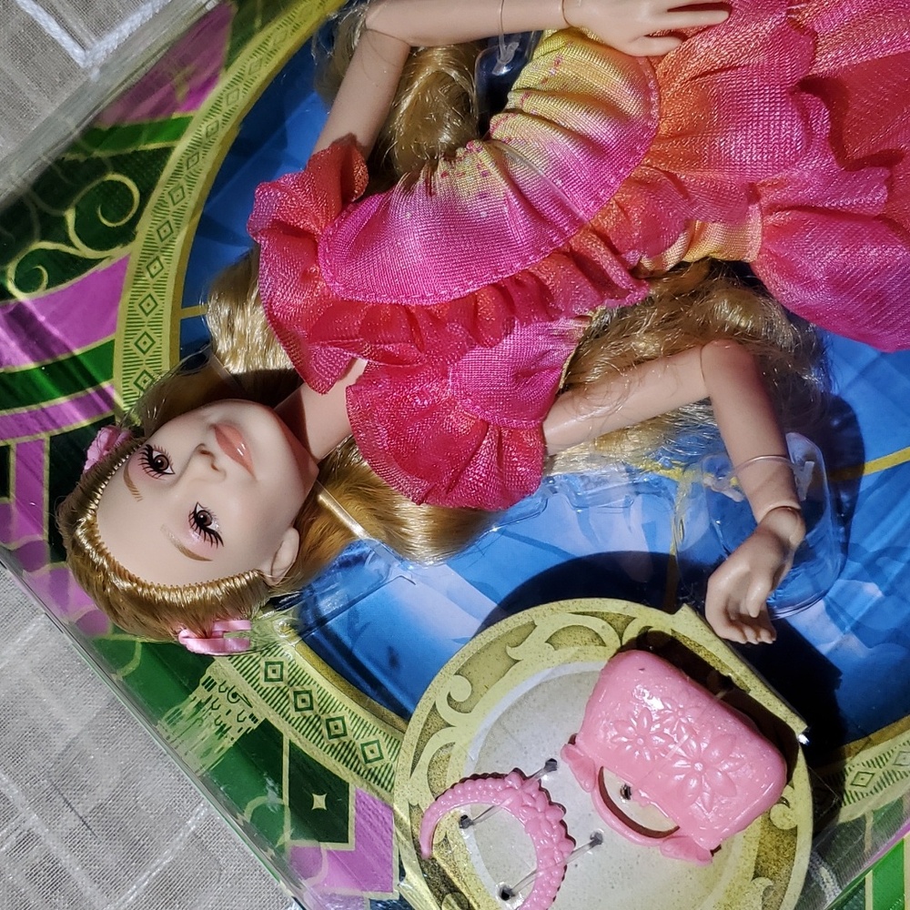 Glinda Doll‎ from Wicked - Picture 4 of 14